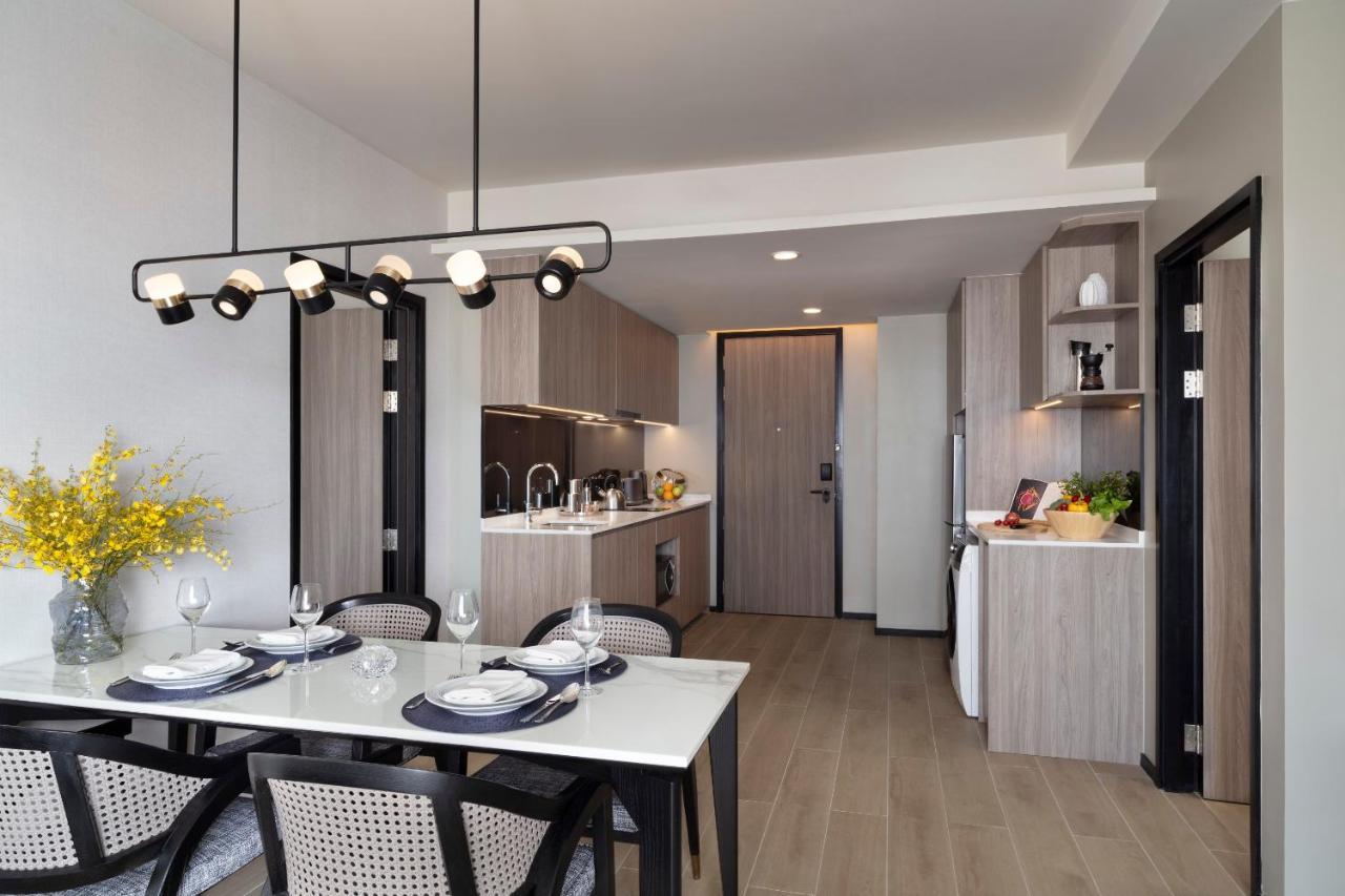Somerset Pattaya Dış mekan fotoğraf The kitchen and dining area of a typical apartment